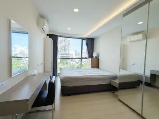 For sale or rent: VTARA Sukhumvit 36, a lovely room with plenty of usable space, beautiful city view, pleasing to the eye, don't miss it.