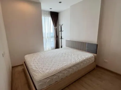Condo for rent, Ideo Sathorn-Tha Phra, clean, simple room. Complete set of furniture Great electrical appliances. Book now.