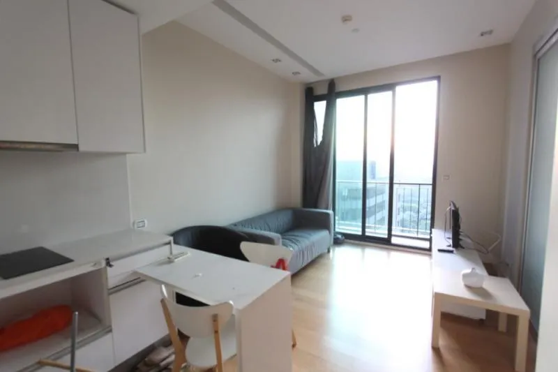 ให้เช่าคอนโด Equinox พหล-วิภา บนทำเลติดรถไฟฟ้า ห้องนี้ราคาดีมาก มีให้ครบ อย่ามั่วแต่มอง จองเลยๆ