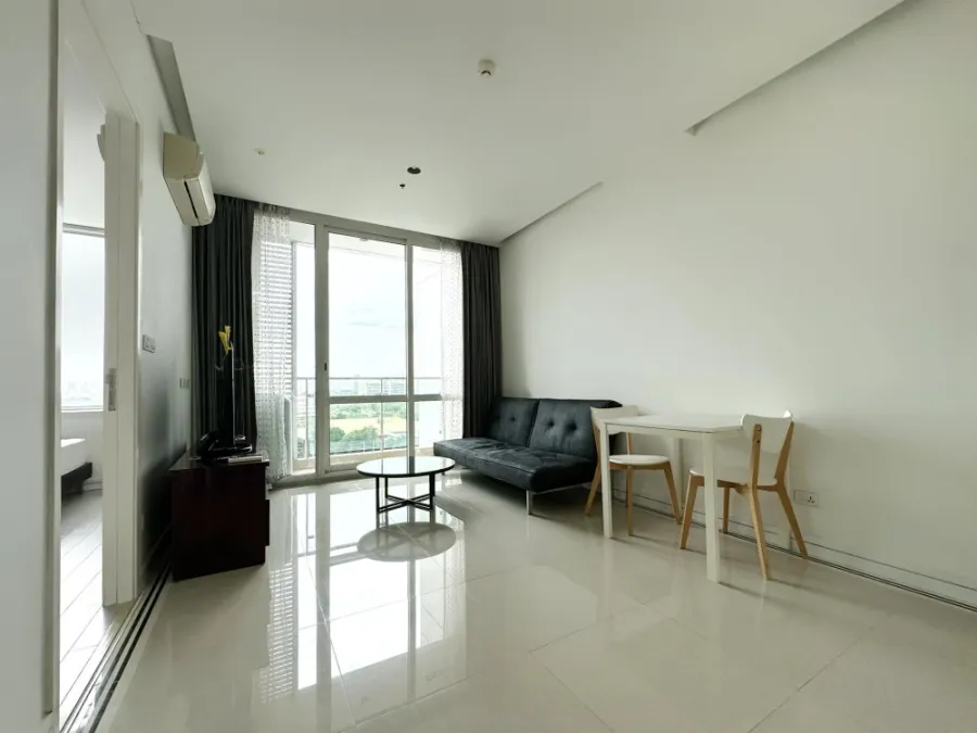 Condo for sale, rent, T.C. Green, the most spacious room Decorated in bright colors that are easy on the eyes Hurry up to reserve the owner quickly.