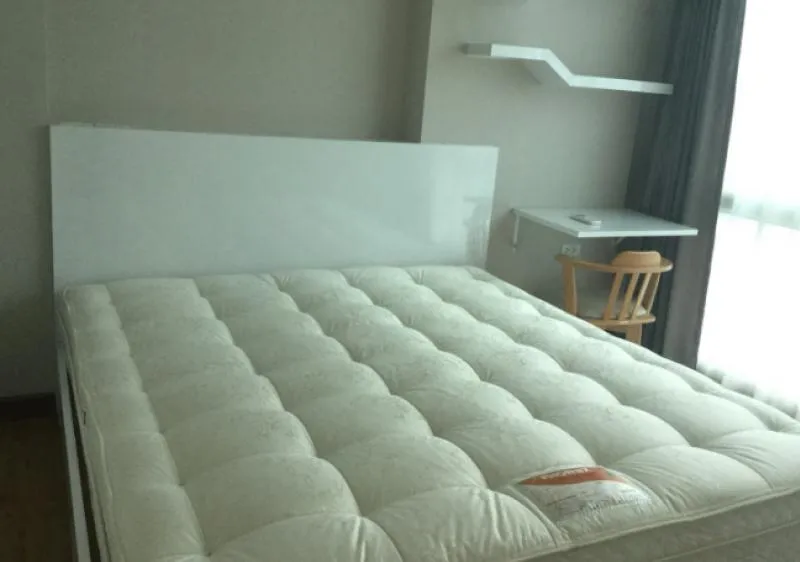 For rent Wish at Samyan, floor, beautiful clear view, has a comfortable sitting corner. Ready for a soft sofa to wait. Don't be slow.
