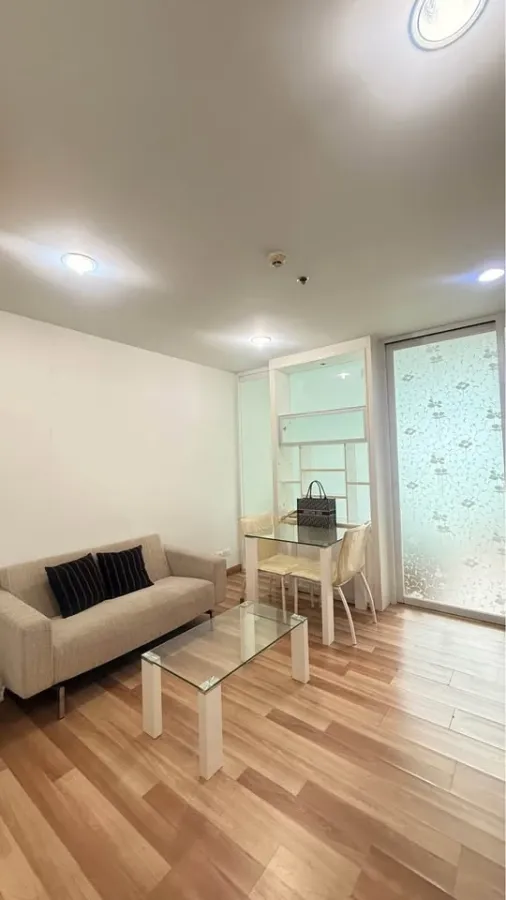 ให้เช่า Centric Scene Sukhumvit 64 ชั้น 16 ตกแต่งครบพร้อมอยู่ มีเฟอร์นิเจอร์บิลต์อิน ต้องจอง