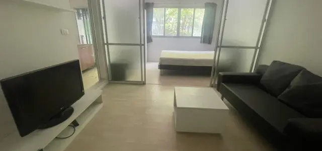ขายด่วน!! ดี คอนโด รามอินทรา ชั้น 2 ตึก C คอนโดทำเลดี เดินทางสะดวก ติดถนนใหญ่ ห้ามพลาด!! images