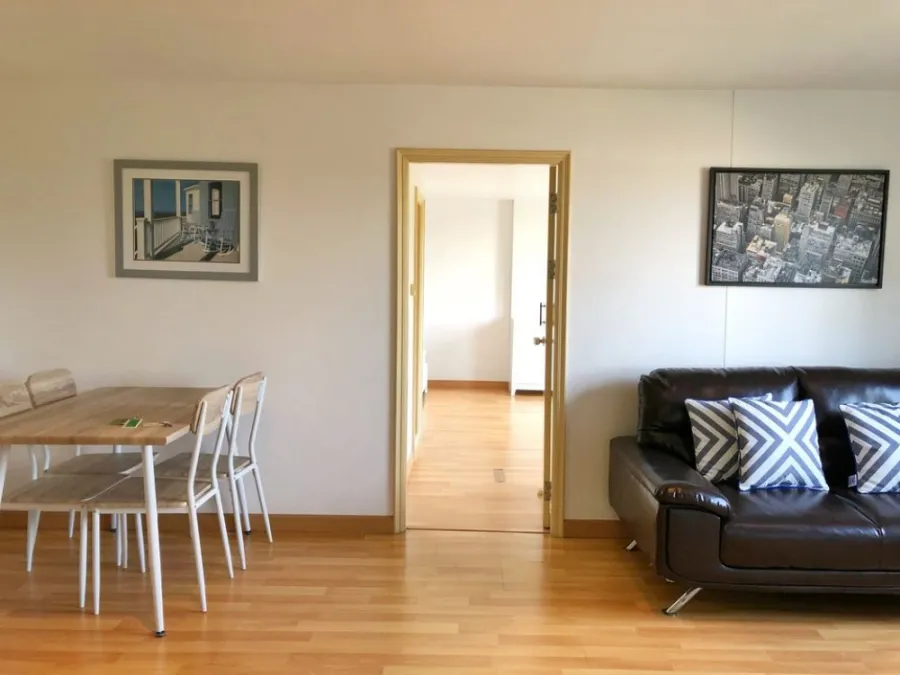 Condo for rent, Lumpini Center Sukhumvit 77, large bedroom, 2 bathrooms, clear view, no building blocking it, don't miss it!!