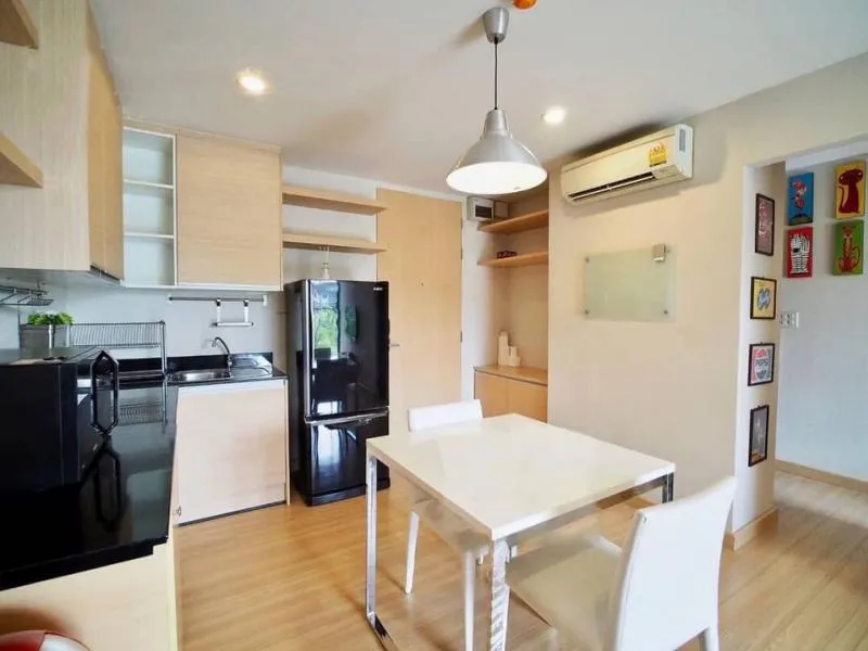 ขายจ้า!! I-ZEN Condominium ราคาถูกมาก กับขนาดห้อง และทำเลนี้ โอ้ยยยยยย ซื้อเหอะ คุ้มค่าปังปุริเย่!!