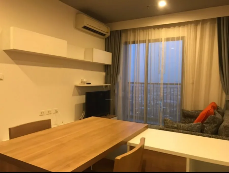 ขาย ให้เช่า คอนโด บลอคส์ 77 ชั้น 28 วิวสวย ห้องกว้าง พร้อมเข้าอยู่ ใกล้รถไฟฟ้า รีบจองด่วน!!