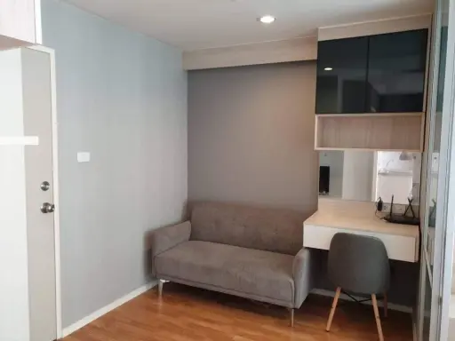 For sale/rent Lumpini Ville Nakhon In Riverview, 14th floor, pool view. FurBuilt-In The whole room is full of electrical appliances.