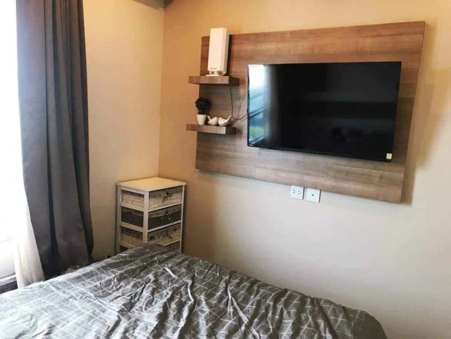 Sell Centric Tiwanon Station, view of the train, north, no noise, room is not hot, interested in booking now