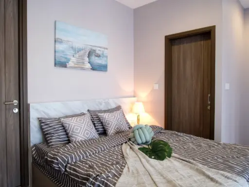Condo for rent, Ideo Mobi Asoke, MRT Phetchaburi, Duplex room, complete with furniture and electrical appliances.