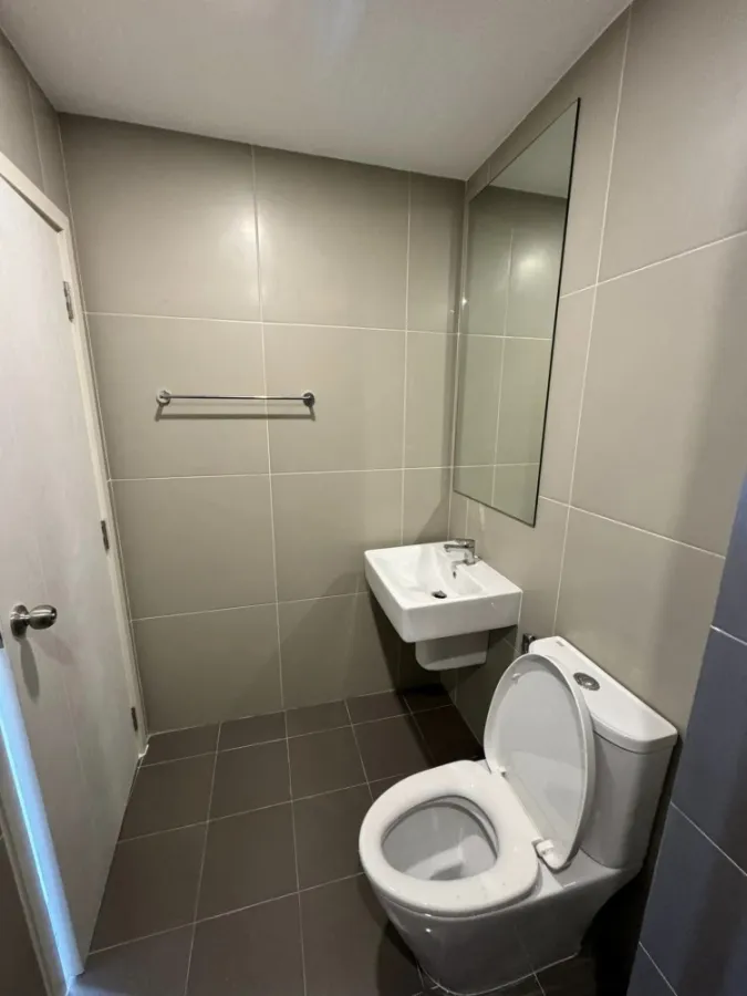 Condo for rent, Elio Sathorn-Wutthakat, studio room, 36th floor, city view, decorated in minimalist style, don't wait.