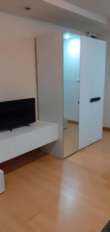 ประกาศๆๆ ขาย แฮปปี้ คอนโด รัชดา 18 เครื่องใช้ไฟฟ้าครบ!! หิ้วกระเป๋ามาแต่ตัวกับหัวใจเลยจ้าาาาา