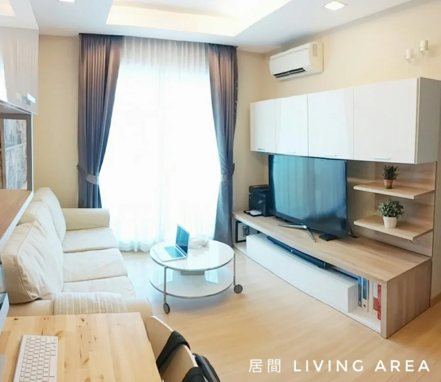 For rent, True Thonglor, very beautiful room, decorated in tone control, very cute price I need this room Let's reserve it quickly.