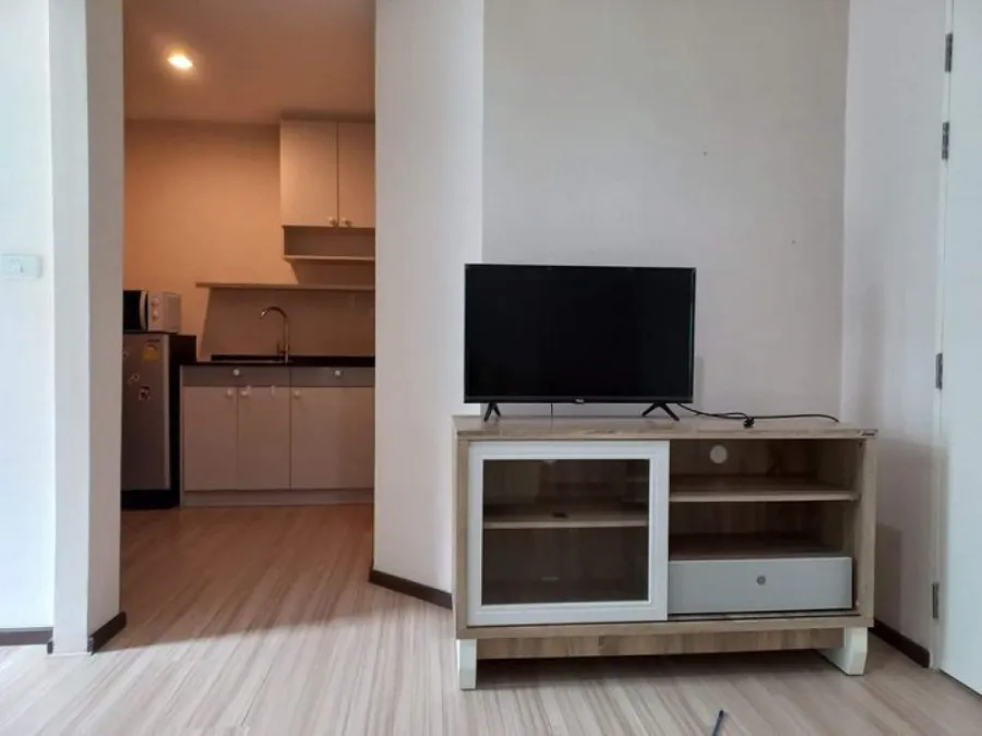 ให้เช่า เฟรช คอนโด ชั้น 6 พร้อมเฟอร์นิเจอร์และเครื่องใช้ไฟฟ้า หิ้วกระเป๋าเข้าอยู่ได้เลยจ้า ด่วนๆ