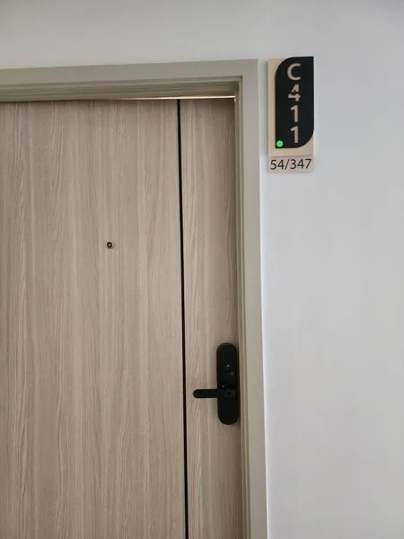For rent Salaya One Residence, spacious room, partitioned, with a large TV. Movie lovers, don't miss out, book now.