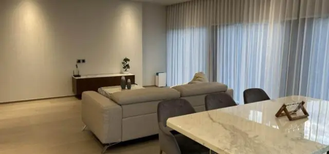ให้เช่า Tonson One Residence Fully Furnished โซฟานั่งสบายสุดๆ พื้นที่กว้างขวาง จองเลยก่อนพลาด images