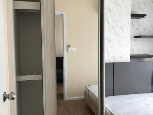 Sell for rent!! Condo Notting Hill, Sukhumvit-Praksa, 8th floor (corner room), fully furnished, ready to move in, don't miss it!! images