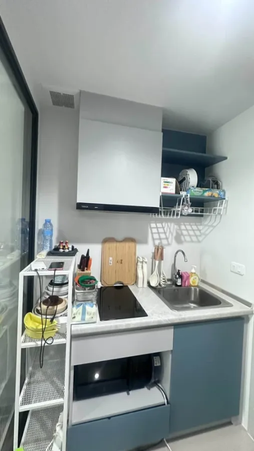 For rent: Niche Mono Rama 9, 6th floor unit. Fully furnished, great location, pool view. Book now!
