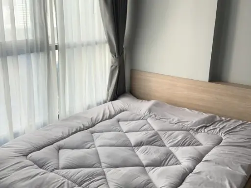 Urgently rent Aspen Lasalle Condo. The rooms are separated into proportions, perfectly divided into zones. I say hurry and reserve quickly.