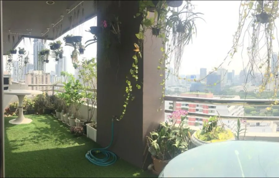 For rent!! Condo Baan Kasemsan 1, 21st floor, very nicely decorated room. Ready to move in. Hurry up to reserve!!