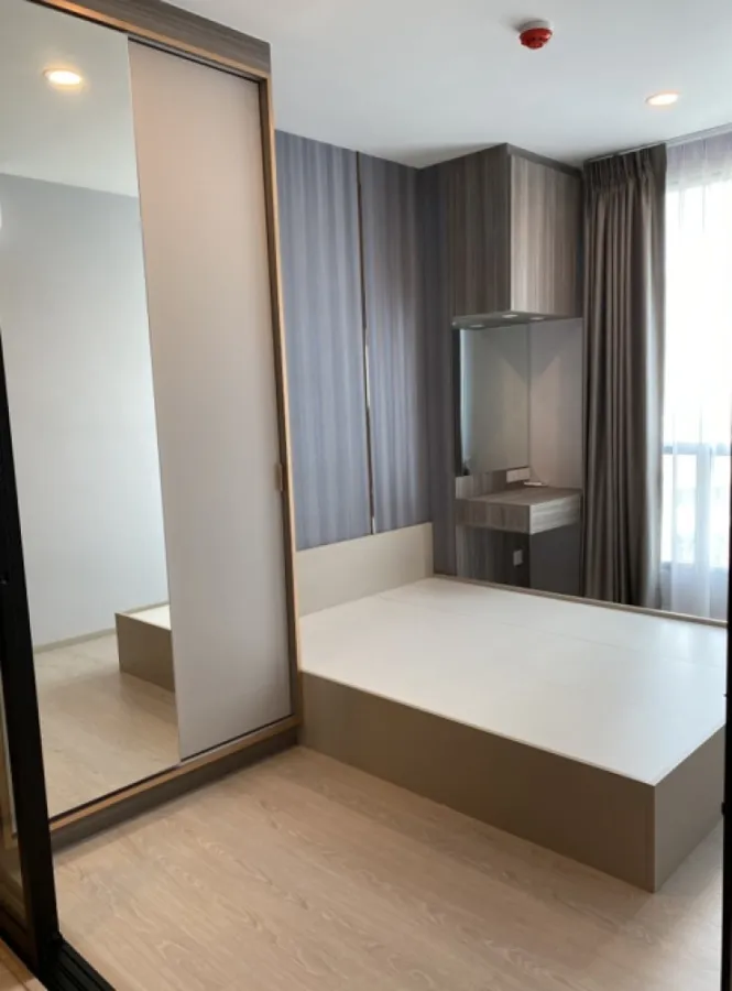 For rent Knightsbridge Phaholyothin Interchange, 9th floor, beautiful room, fully furnished, book now, don't miss it.