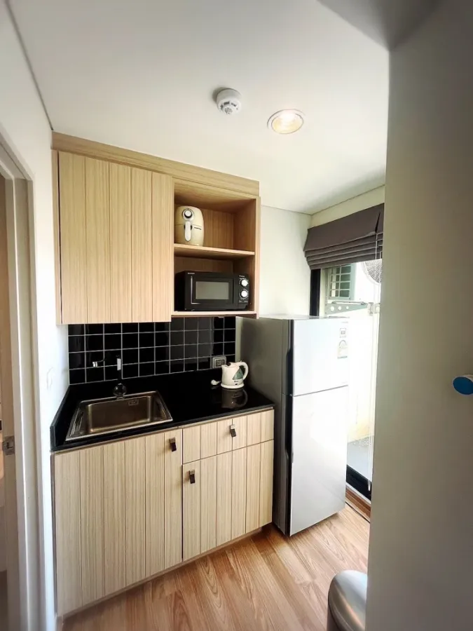 ขาย Unio Sukhumvit 72 เฟส 1 ชั้น 8 ห้องวิวสระว่ายน้ำและสวน ให้เฟอร์นิเจอร์ ของตกแต่ง และเครื่องใช้ไฟฟ้าทั้งหมด ต้องจอง