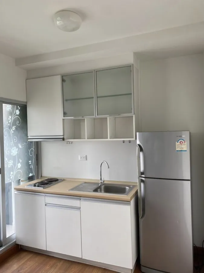 For rent, The Parkland Ratchada-Thapra, 18th floor, clear view. The room is perfectly wallpapered, must be reserved.