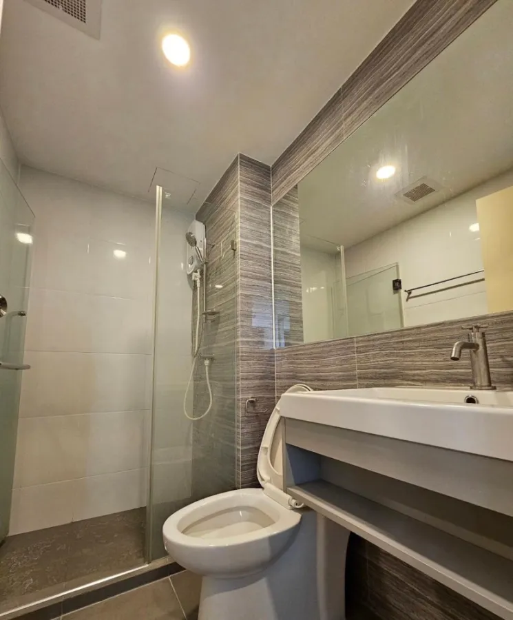 Condo for sale, Kensington, Phahon Yothin 63, bright and airy room. Plus everything is complete. Book now. Hurry up.