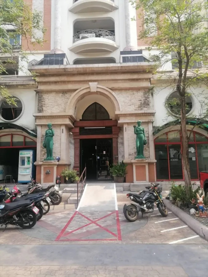 Condo for sale, Champs Elysees Tiwanon, DUPLEX room, extremely wide, convenient to travel, do not miss a reservation.