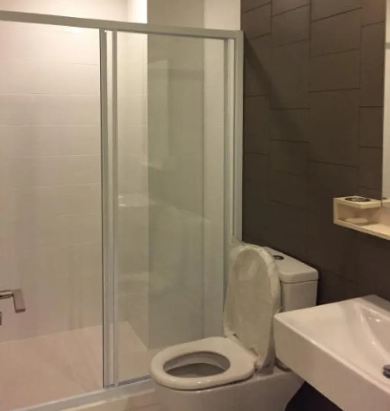 Condo for rent, The Key Wutthakat, 2 bedrooms, high floor, beautiful room, fully furnished, drag your bags, come quickly.