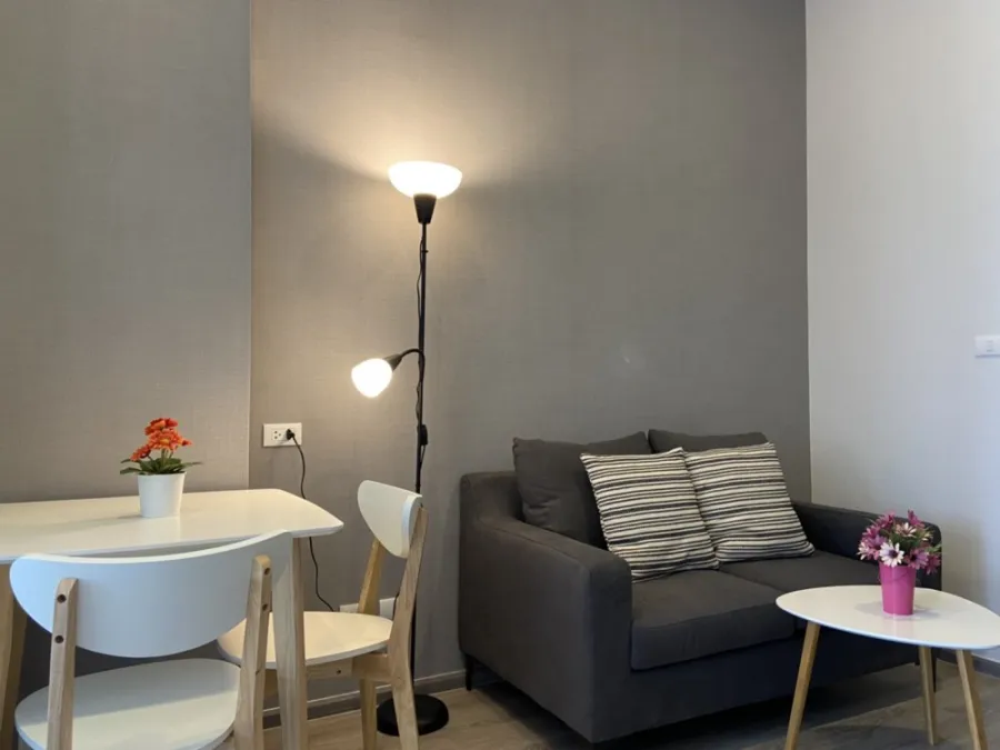 ให้เช่า คอนโด ไนท์บริดจ์ เกษตร โซไซตี้ ติด Wallpaper ทั้งห้อง, Fully furnished พร้อมเข้าอยู่จ้า