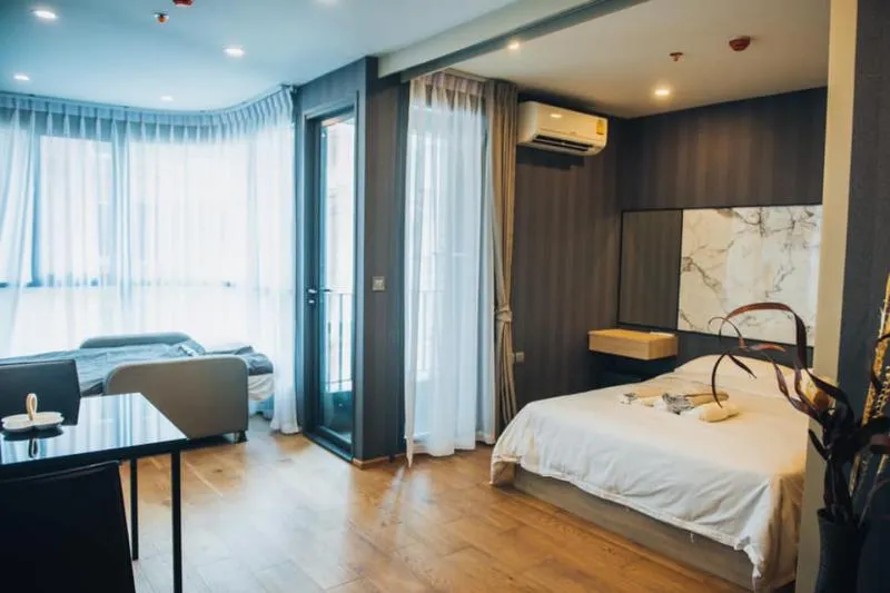 For rent Q CHIDLOM PHETCHABURI decorated in modern style. Fully furnished. If interested, hurry up.
