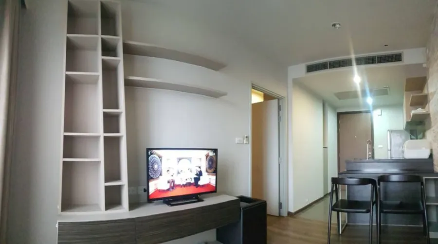 For rent Onyx Phahonyothin ห้องกว้าง วิวเมืองสวยมาก เครื่องใช้ไฟฟ้าอย่างดี จองแล้วไม่ผิดหวังแน่นอน