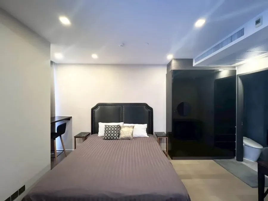 Ashton Asoke for rent, 1 bedroom, 1 bathroom, beautifully decorated, with a cool theme, plenty of usable space, good location, reserve now!