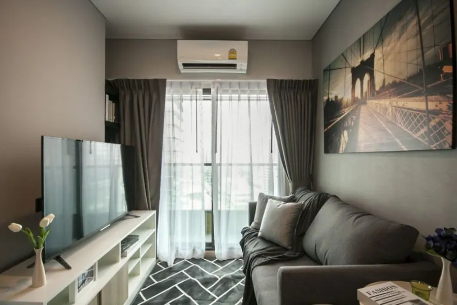 For rent Lumpini Suite Phetchaburi-Makkasan. new room Nicely decorated, classy, high floor, great view, book now.