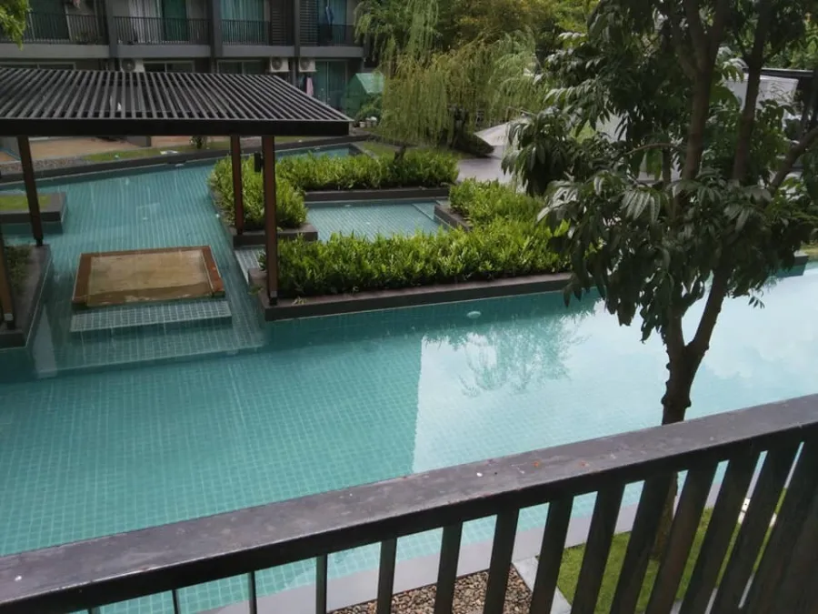 ขาย คอนโด เอ สเปซ มี สุขุมวิท 77 ชั้น 2 ไม่สูงมาก กั้นกระจกแยกเป็นสัดส่วน ได้วิวสระ อย่ารอช้า จองเลย