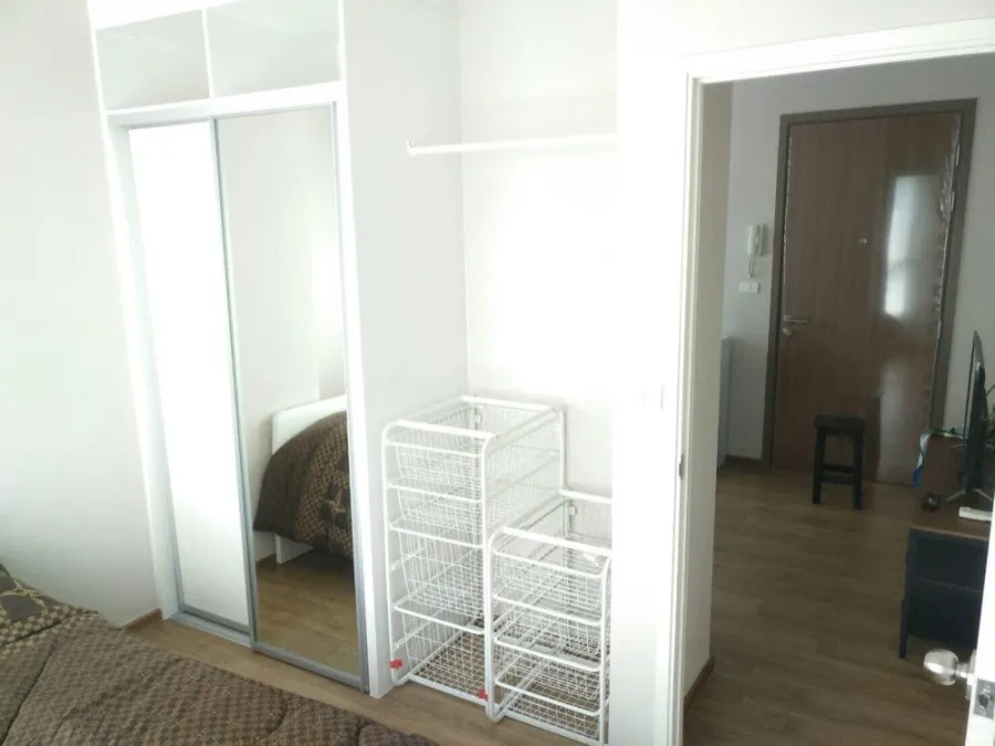 For rent!! Condo Fuse Chan-Sathorn (corner room), new room, complete with furniture and electrical appliances, ready to move in, don't miss it!!