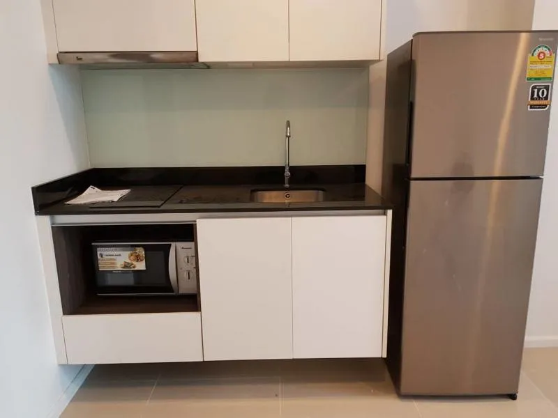 For rent Quinn Condominium, 21st floor, Building A, new furniture, whole set, beautiful room, good location, don't miss it.