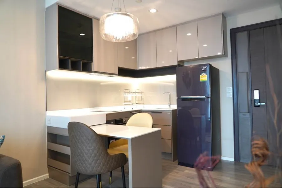 ให้เช่า 333 ริเวอร์ไซด์ ห้องกว้างสุดๆ ตกแต่งสวย โซฟาตัวใหญ่นั่งสบายมาก เตียงนอนน่านอนสุดๆ ด่วนๆ