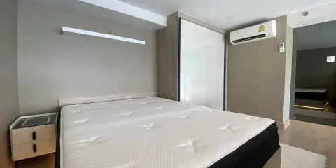 ขาย ไนท์บริดจ์ ติวานนท์ Duplex Room พร้อมชั้นลอย ชั้นสูงมาก ห้องมุมเงียบสงบ ไม่จองพลาดมากนะ