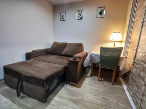 For sale: Regent Home Sukhumvit 97/1, corner unit. Facing the fire extinguisher storage room and fire escape, it's only adjacent to one other unit.