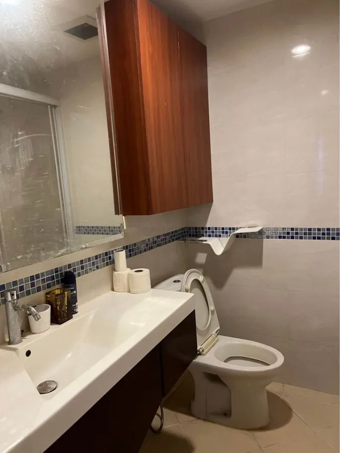 For sale condo life@ Ratchada-suthisan, spacious room, comfortable, 17th floor, city view, if you miss it you will regret it.