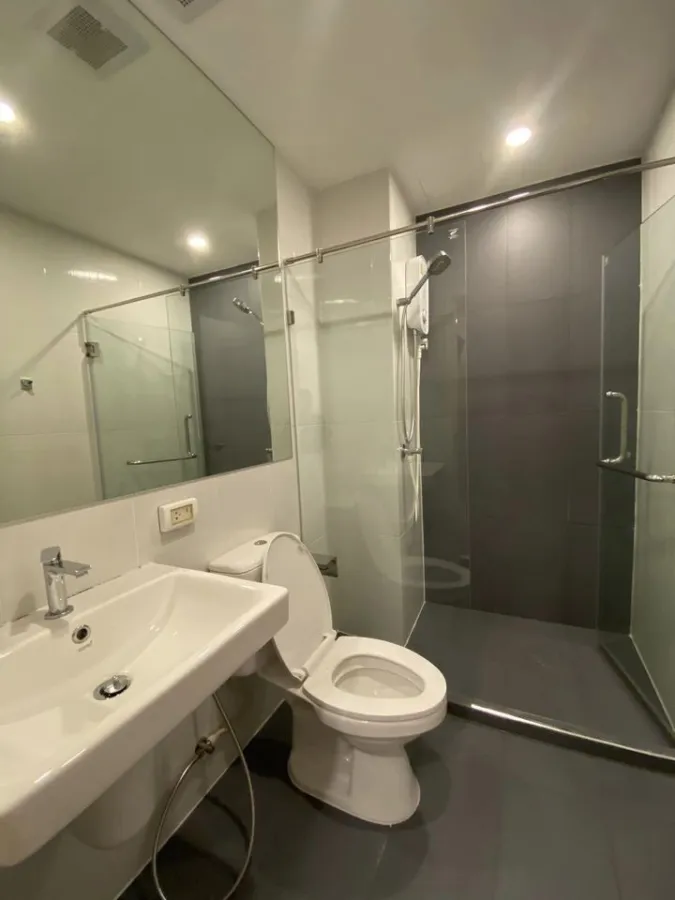 ให้เช่า ดิ ออริจิ้น ราม 209 อินเตอร์เชนจ์ ชั้นสูง ตกแต่งสไตล์มินิมอล พร้อม Walk-In Closet ห้ามพลาด