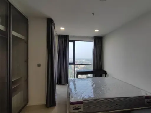 For rent, Modiz Lawn Rangsit, 22nd floor, high floor, fully decorated room, nice to stay, book now, don't miss it, hurry up.
