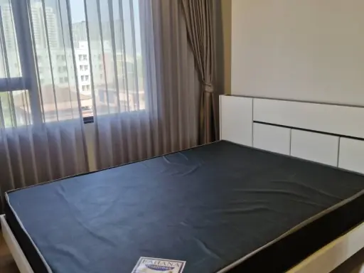 For rent: Chewathai Pinklao apartment. Ready to move in, fully furnished, spacious and comfortable. Book now!