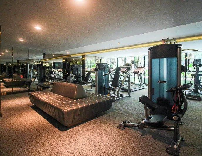 Rent a Vetara Sukhumvit 36, 2 bedrooms, complete facilities Book and not disappointed.