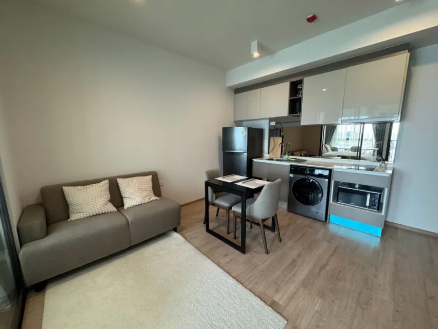 For rent: IDEO RAMA 9–ASOKE, 25th floor, city view, fully furnished, ready to move in. Book now!