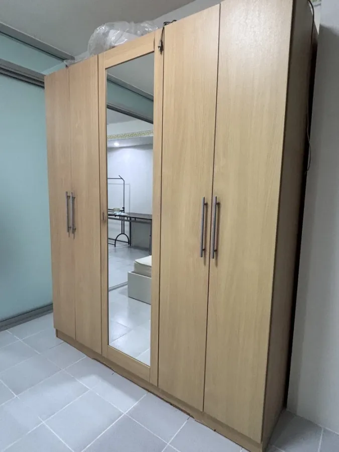 For rent Supalai Park Phahon Yothin 21, room on a very high floor (28th floor), divided into separate rooms, don't miss it.