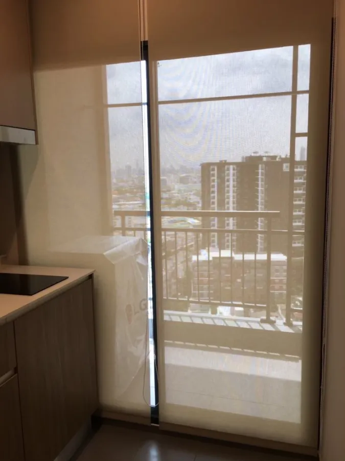 For rent, Ideo Thaphra Interchange, high floor, great view, comes with full furniture. You shouldn't miss it. Urgent.