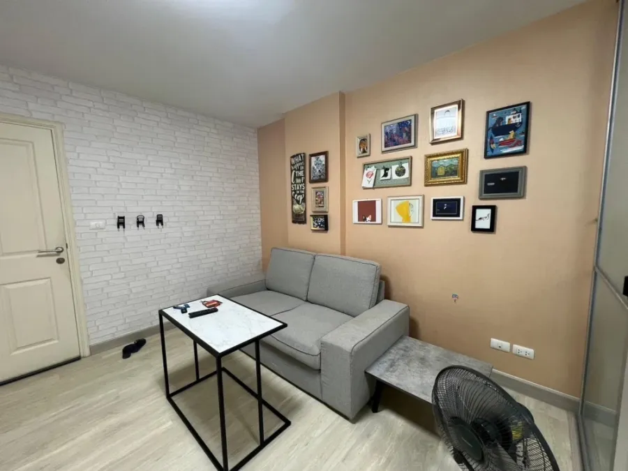 Urgent sale, D Condo On Nut Rama 9, 1st floor, wide room, very good price.