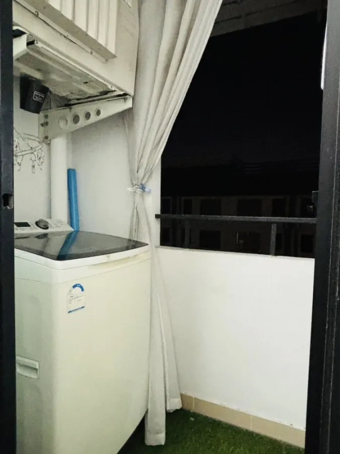 Plum Condo Paholyothin 89 for rent, a nice room with complete amenities, a comfortable brown sofa. Don't miss it!